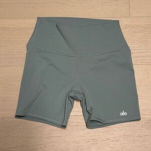 ALO Yoga Botanical Green Bike Shorts